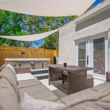 Cowboy Den-Hot Tub-Game Room-Pet Friendly-No Pet Fees! แอลบูเคอร์คี ภายนอก รูปภาพ
