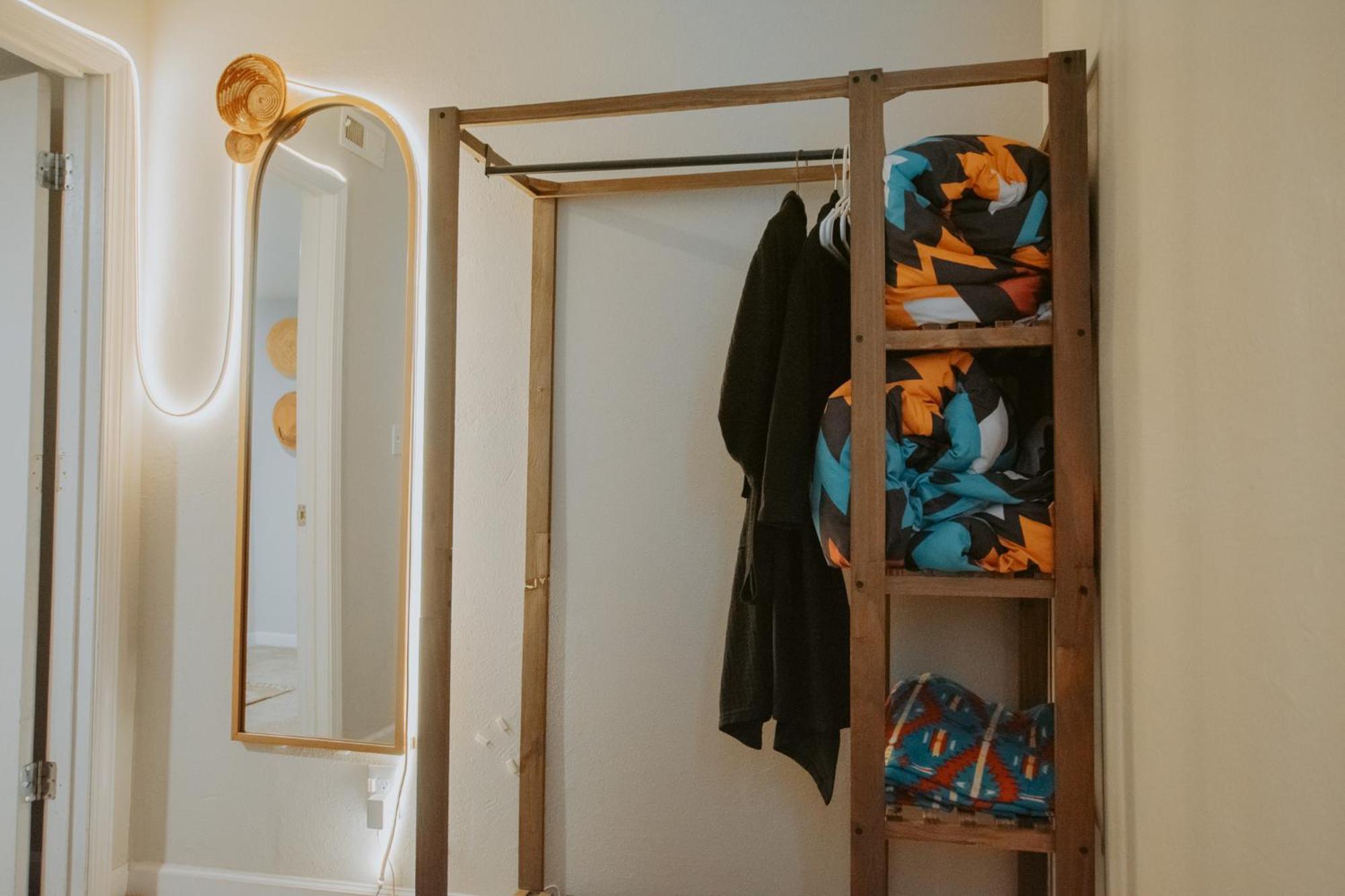 Cowboy Den-Hot Tub-Game Room-Pet Friendly-No Pet Fees! แอลบูเคอร์คี ภายนอก รูปภาพ