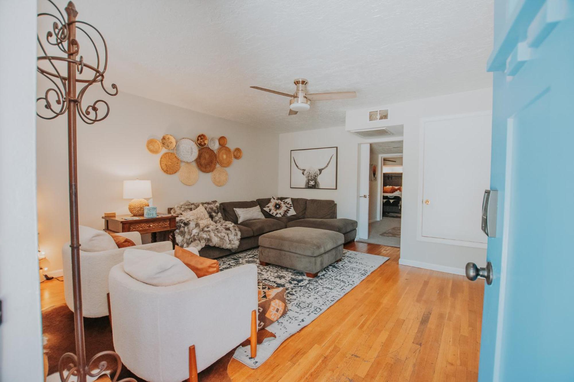 Cowboy Den-Hot Tub-Game Room-Pet Friendly-No Pet Fees! แอลบูเคอร์คี ภายนอก รูปภาพ